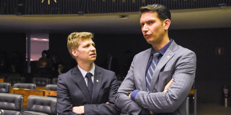 NOVO defende ampla investigação dos contratos do BNDES no exterior