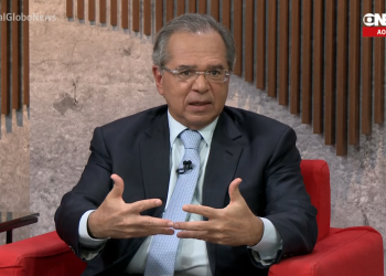 “São excelentes parlamentares do Partido Novo”, comenta Paulo Guedes