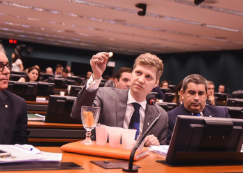 Marcel van Hattem denuncia manobra da oposição na CCJ