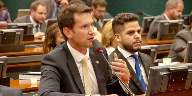 Gilson Marques protocola projeto que dá liberdade para o trabalhador investir seu FGTS Gilson Marques protocola projeto que dá liberdade para o trabalhador investir seu FGTS