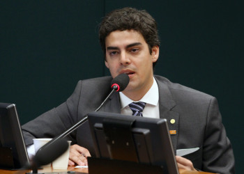 Tiago Mitraud apresentou emendas para o orçamento que beneficiam as universidades públicas