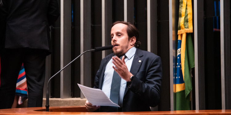 NOVO dá parecer favorável à proposta que deve gerar economia de R$ 400 mil ao ano NOVO dá parecer favorável à proposta que deve gerar economia de R$ 400 mil ao ano