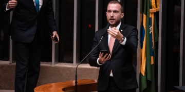 Banda Larga: Substitutivo do NOVO é aprovado, garantindo mais inclusão Banda Larga: Substitutivo do NOVO é aprovado, garantindo mais inclusão