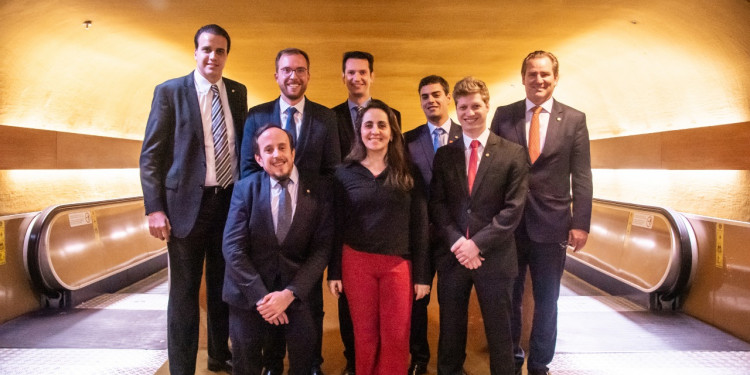 NOVO torna auxílio para estados e municípios mais justo e transparente NOVO torna auxílio para estados e municípios mais justo e transparente