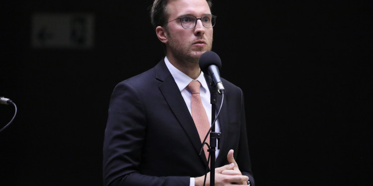 Medida garante acessibilidade a pessoas com deficiência em salas de cinema Medida garante acessibilidade a pessoas com deficiência em salas de cinema