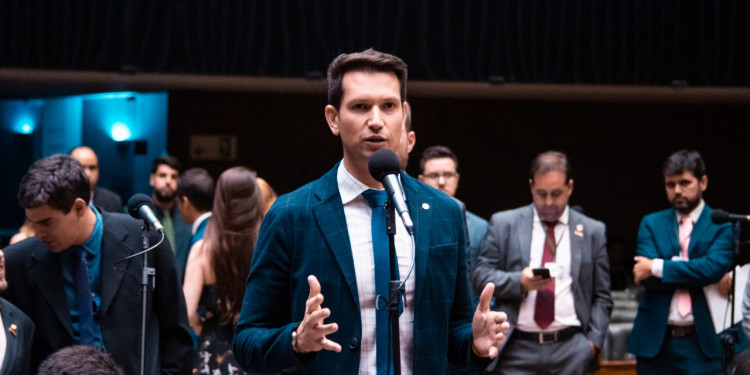 Aprovada MP que prorroga prazo para realização de Assembleias Gerais Ordinárias para empresas Aprovada MP que prorroga prazo para realização de Assembleias Gerais Ordinárias para empresas