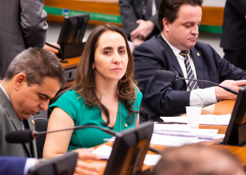 Profissionais da saúde devem ter prioridade em testes de coronavírus