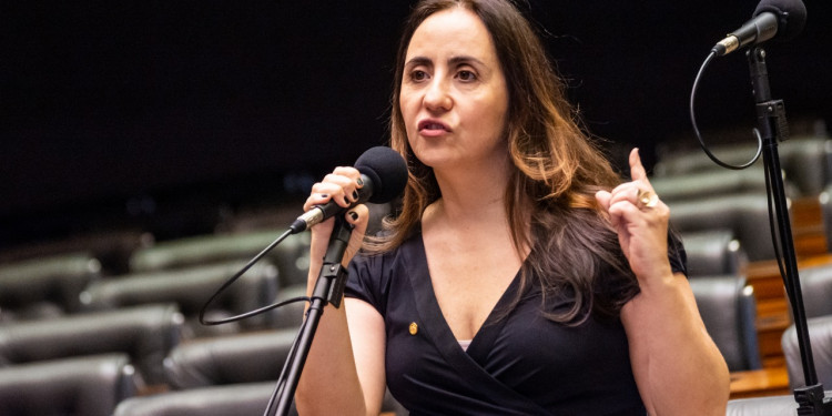 Violência doméstica: órgãos de atendimento à mulher passam a ser serviços essenciais Violência doméstica: órgãos de atendimento à mulher passam a ser serviços essenciais