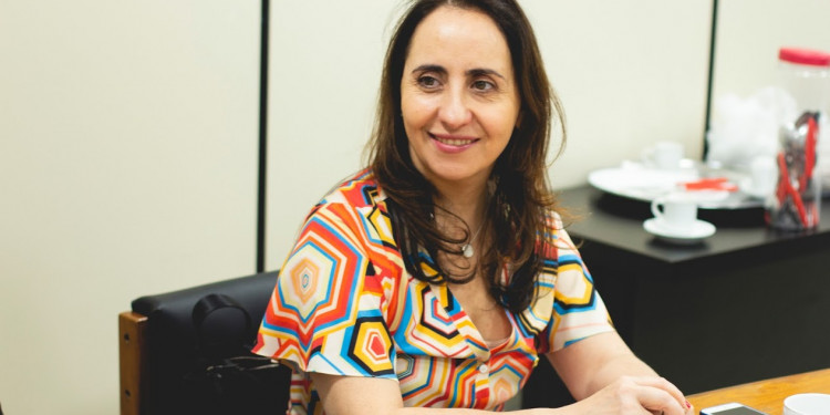 Deputada quer duplicar penas por corrupção na pandemia Deputada quer duplicar penas por corrupção na pandemia