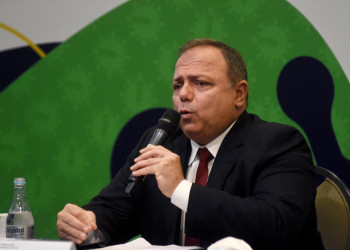 Parlamentares do NOVO pedem convocação de Pazuello para esclarecer atuação do governo na pandemia