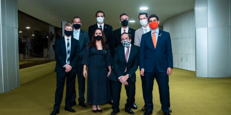 Bancada do NOVO entra com representação no TCU contra compra de tratores superfaturados Bancada do NOVO entra com representação no TCU contra compra de tratores superfaturados