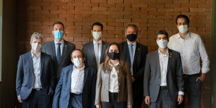 Câmara aprova, com apoio da bancada do NOVO, MP do Ambiente de Negócios Câmara aprova, com apoio da bancada do NOVO, MP do Ambiente de Negócios