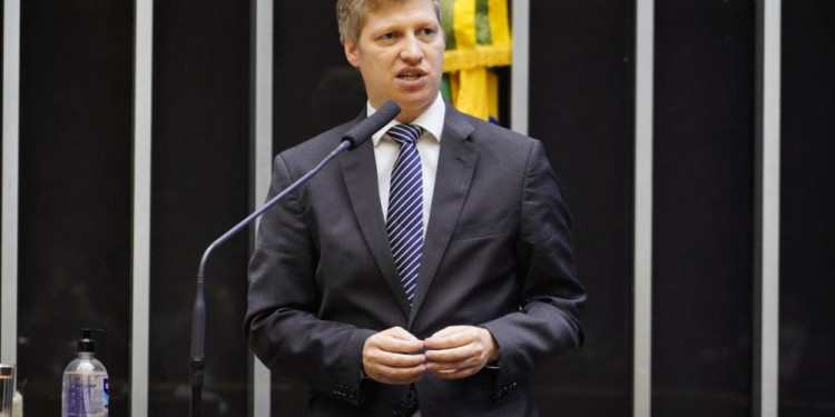 Bancada do NOVO atua para evitar desmonte no combate à corrupção Bancada do NOVO atua para evitar desmonte no combate à corrupção