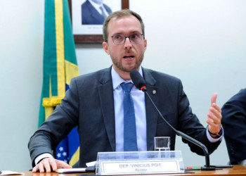 "Bolsonaro está mais preocupado em achar alguém pró-cloroquina", diz líder do Novo “Bolsonaro está mais preocupado em achar alguém pró-cloroquina”, diz líder do Novo