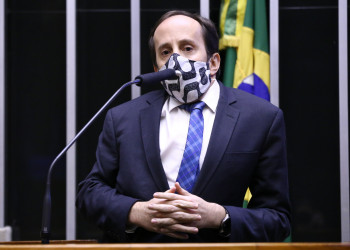 Câmara conclui votação de projeto que abranda Lei de Improbidade, e texto segue para sanção