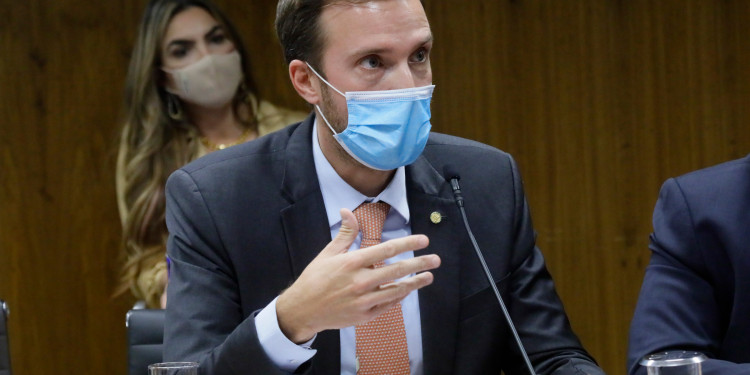 Deputados pedem ao TCU parecer sobre Orçamento de 2021, que pode paralisar governo Deputados pedem ao TCU parecer sobre Orçamento de 2021, que pode paralisar governo