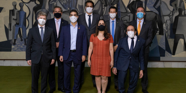 Novo vai ao TCU por apuração sobre reembolsos médicos usados por deputados Novo vai ao TCU por apuração sobre reembolsos médicos usados por deputados