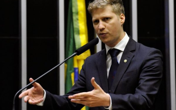 Maia quer concluir votação da Previdência até quarta, diz van Hattem Maia quer concluir votação da Previdência até quarta, diz van Hattem