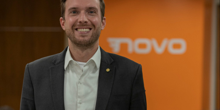 Novo apoiará Vinicius Poit (SP) para ser relator da reforma na comissão especial Novo apoiará Vinicius Poit (SP) para ser relator da reforma na comissão especial