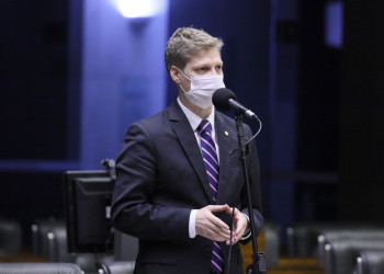 Para líder do Novo, Bolsonaro está demorando para defender Previdência em redes