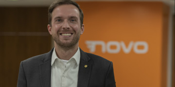 Partido Novo oficializa deputado Vinicius Poit como pré-candidato ao governo de SP em 2022 Partido Novo oficializa deputado Vinicius Poit como pré-candidato ao governo de SP em 2022