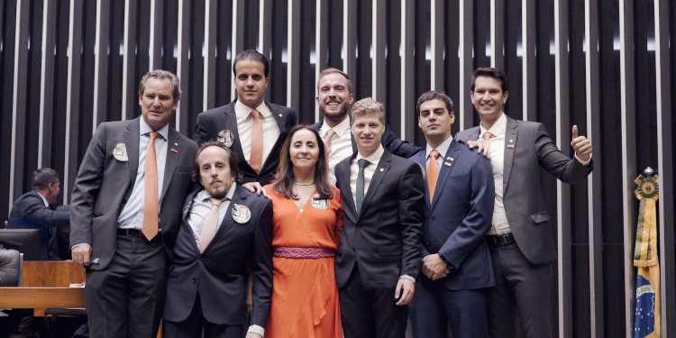 PEC dos Precatórios: Câmara rejeita descumprimento da Regra de Ouro PEC dos Precatórios: Câmara rejeita descumprimento da Regra de Ouro