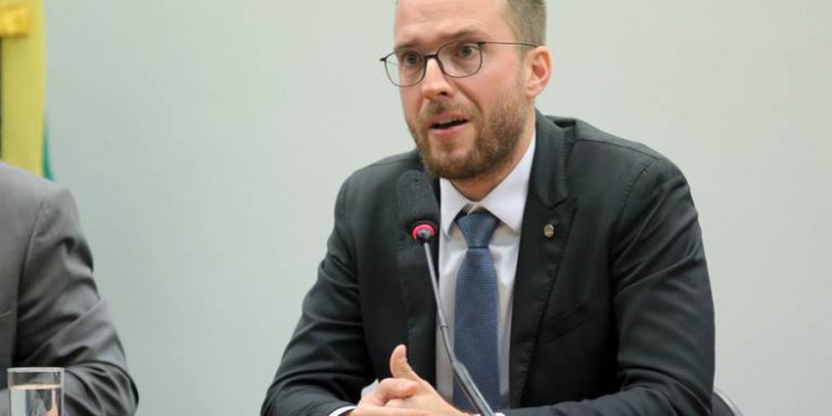 Só PSL e Novo dão apoio total à reforma Só PSL e Novo dão apoio total à reforma