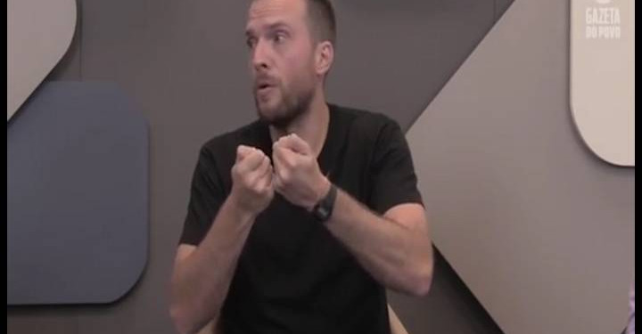 Vinícius Poit, deputado federal do Novo e titular da comissão especial da reforma da Previdência, comenta próximos passos do projeto Vinícius Poit, deputado federal do Novo e titular da comissão especial da reforma da Previdência, comenta próximos passos do projeto