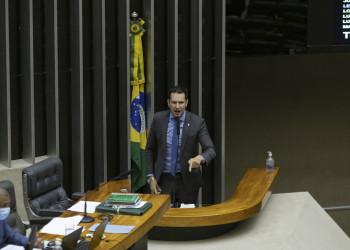 Câmara rejeita retirada da pauta e deve votar PEC dos Precatórios ainda nesta terça