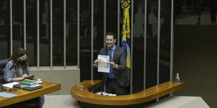 Câmara aprova em 1º turno texto principal da nova PEC dos Precatórios Câmara aprova em 1º turno texto principal da nova PEC dos Precatórios