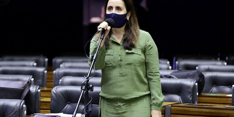 Centrão age e faz pressão por fundo eleitoral de R$ 5,7 bi em 2022 Centrão age e faz pressão por fundo eleitoral de R$ 5,7 bi em 2022