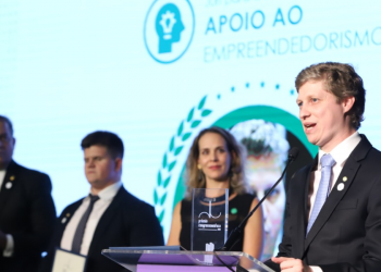 MARCEL VAN HATTEM É O MELHOR PARLAMENTAR NA CATEGORIA “APOIO AO EMPREENDEDORISMO”, APONTA JÚRI