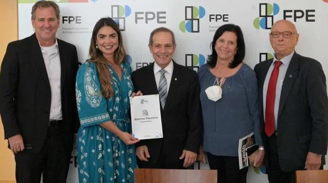 Reforma tributária: Frente Parlamentar discute criação de imposto único Reforma tributária: Frente Parlamentar discute criação de imposto único