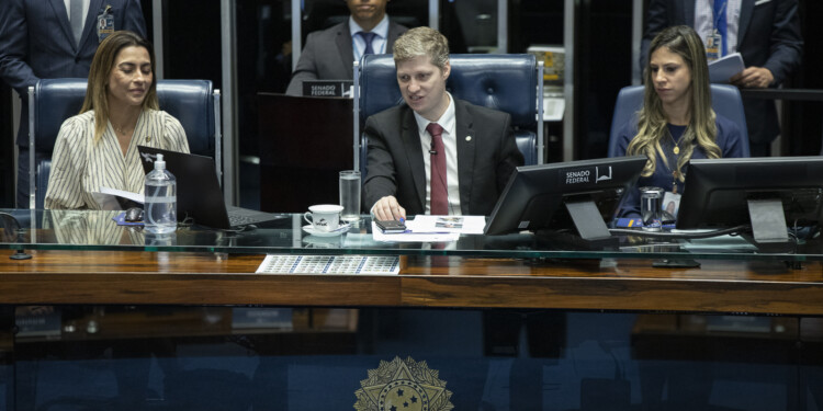 Marcel van Hattem diz que reforma tributária não será aprovada se vier com ‘digital do governo Lula’ Marcel van Hattem diz que reforma tributária não será aprovada se vier com ‘digital do governo Lula’