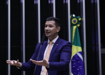 Saque-aniversário do FGTS mais que dobra em dois anos; governo federal estuda acabar com a medida