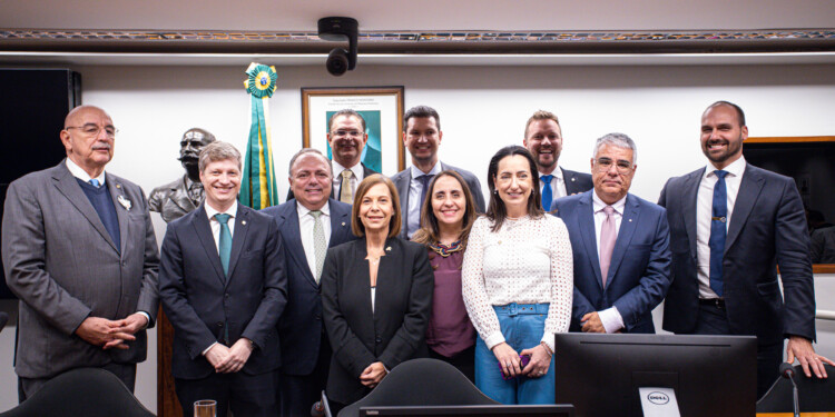 Guaidó participa de audiência na Câmara brasileira e diz que ‘tragédia do povo venezuelano não é narrativa’ Guaidó participa de audiência na Câmara brasileira e diz que ‘tragédia do povo venezuelano não é narrativa’
