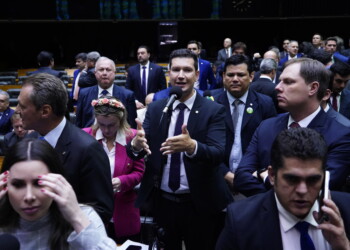 Mais impostos? Nova regra fiscal prevê aumento de arrecadação em até R$ 150 bilhões