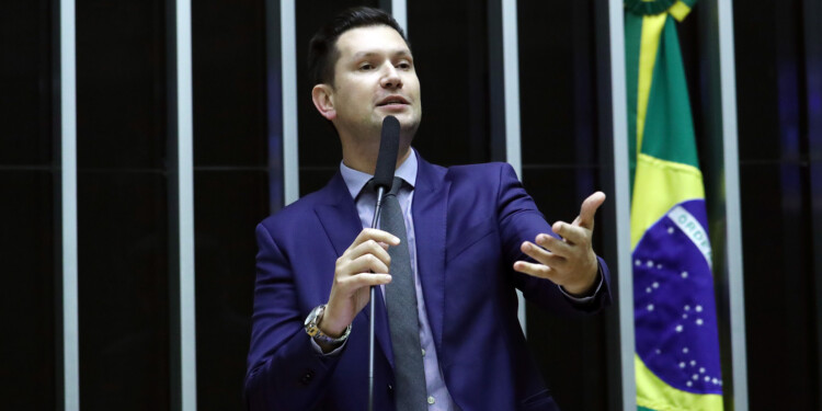 “Devaneio socialista”: Marques sobre PL que obriga empresas a “respeitarem direitos humanos” “Devaneio socialista”: Marques sobre PL que obriga empresas a “respeitarem direitos humanos”