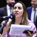 ‘É normalizar o absurdo’, diz deputada do NOVO sobre PEC da Anistia