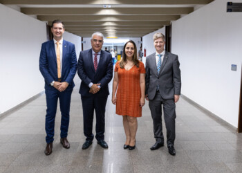 Partido Novo pede liminar para deletar postagens de Lula nas redes sociais