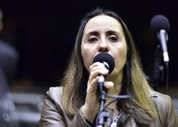 Câmara aprova lei que melhora transparência e controle social na educação