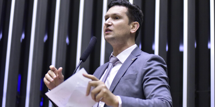 Deputado Gilson Marques discorda da minirreforma eleitoral Deputado Gilson Marques discorda da minirreforma eleitoral