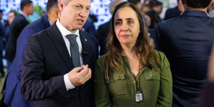 Oposição se divide sobre obstrução para derrubar sessão do Congresso; PL aceita acordo com governo Oposição se divide sobre obstrução para derrubar sessão do Congresso; PL aceita acordo com governo