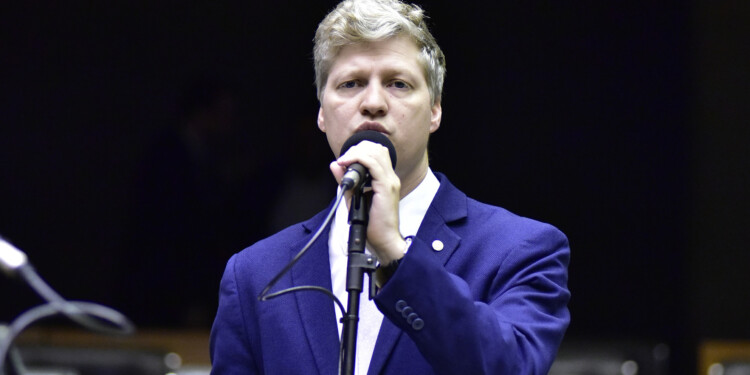 Vídeo: “Ou o STF se enquadra ou será enquadrado”, declara deputado Marcel Van Hattem Vídeo: “Ou o STF se enquadra ou será enquadrado”, declara deputado Marcel Van Hattem