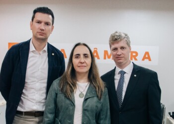 Pedido de impeachment de Lula é protocolado com 139 assinaturas