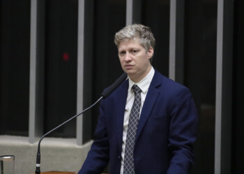 Deputado pede urgência para projeto com socorro a eventos e turismo do RS