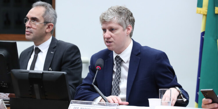 Lira recebe de Marcel van Hattem prioridades de 128 propostas ao Rio Grande do Sul Lira recebe de Marcel van Hattem prioridades de 128 propostas ao Rio Grande do Sul