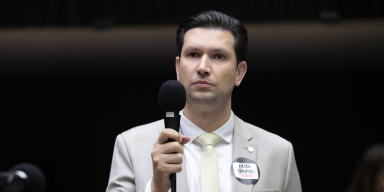 Mudança na Petrobras vai pesar no bolso do pagador de impostos, aponta Gilson Marques Mudança na Petrobras vai pesar no bolso do pagador de impostos, aponta Gilson Marques