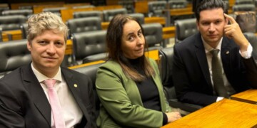 Bancada do NOVO quer convocar Mauro Vieira sobre Venezuela e Oriente Médio Bancada do NOVO quer convocar Mauro Vieira sobre Venezuela e Oriente Médio