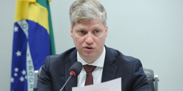 NOVO aciona CNJ contra auxiliares que seguiram “ordens ilegais de Moraes” NOVO aciona CNJ contra auxiliares que seguiram “ordens ilegais de Moraes”